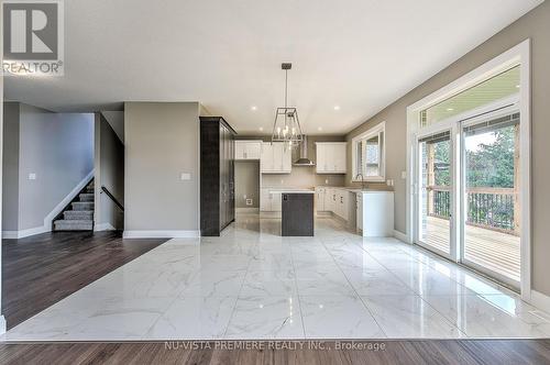 51 Basil Crescent, Middlesex Centre (Ilderton), ON - Indoor Photo Showing Kitchen