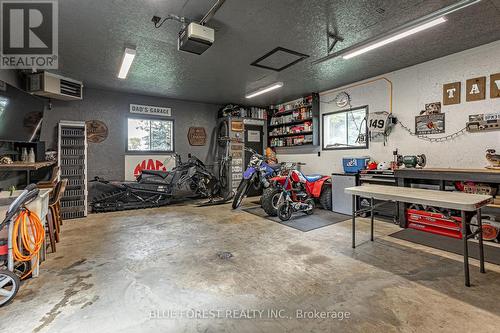 8945 Hacienda Road, Aylmer (Ay), ON - Indoor Photo Showing Garage