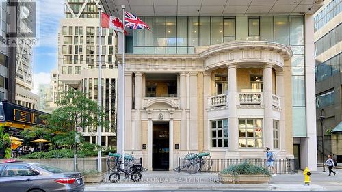 1910 - 426 University Avenue, Toronto (Kensington-Chinatown), ON - Outdoor With Facade