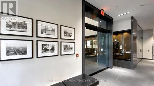 1910 - 426 University Avenue, Toronto (Kensington-Chinatown), ON - Indoor Photo Showing Other Room