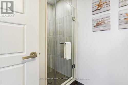 410 - 375 Sea Ray Avenue, Innisfil, ON - Indoor Photo Showing Bathroom