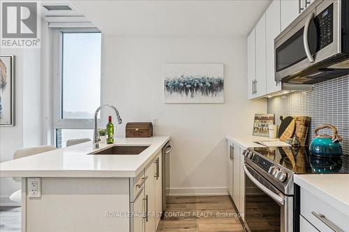 410 - 375 Sea Ray Avenue, Innisfil, ON - Indoor Photo Showing Kitchen