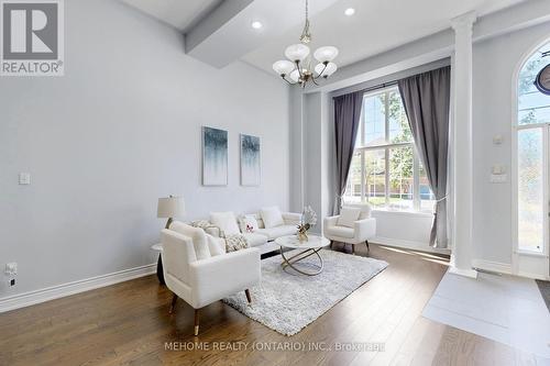 235 Shirley Drive, Richmond Hill, ON - Indoor Photo Showing Living Room