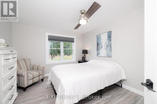 9 Gunn Street, Barrie (Wellington), ON - Indoor Photo Showing Bedroom