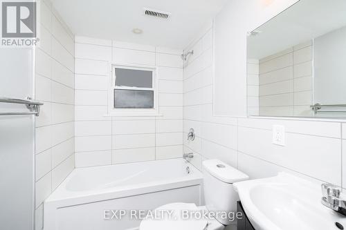 9 Gunn Street, Barrie (Wellington), ON - Indoor Photo Showing Bathroom