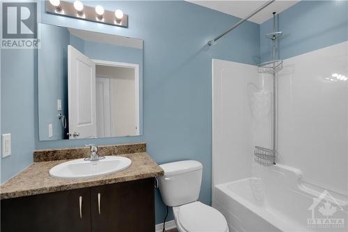 964 Caldermill Private, Ottawa, ON - Indoor Photo Showing Bathroom