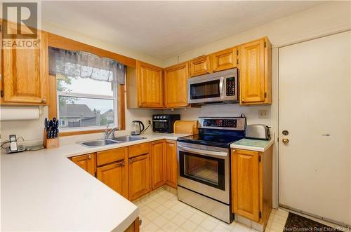 258 Hennessey Road, Moncton, NB - Indoor Photo Showing Kitchen With Double Sink