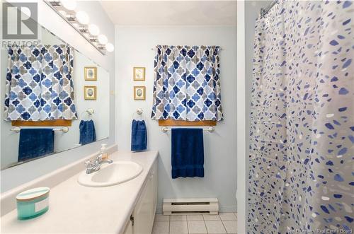 258 Hennessey Road, Moncton, NB - Indoor Photo Showing Bathroom