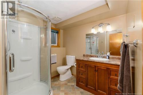 258 Hennessey Road, Moncton, NB - Indoor Photo Showing Bathroom