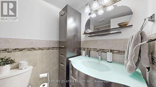 3006 - 10 Tangreen Court, Toronto (Newtonbrook West), ON - Indoor Photo Showing Bathroom