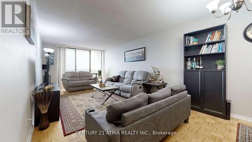 2501 - 10 Tangreen Court, Toronto (Newtonbrook West), ON - Indoor Photo Showing Living Room