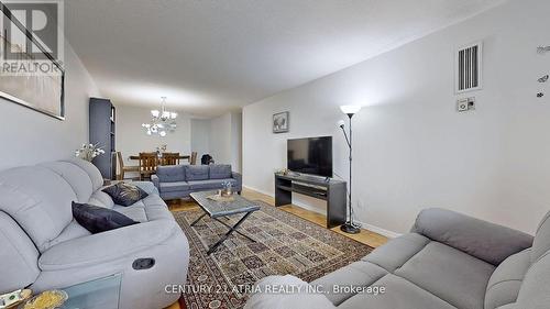 2501 - 10 Tangreen Court, Toronto (Newtonbrook West), ON - Indoor Photo Showing Living Room