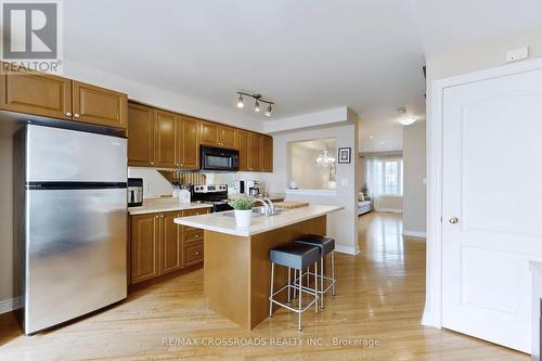 53 Shady Oaks Avenue, Markham (Cornell), ON - Indoor Photo Showing Kitchen