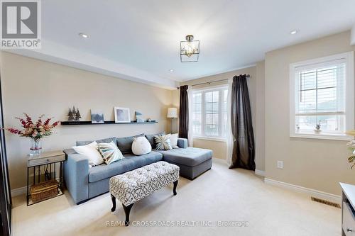 53 Shady Oaks Avenue, Markham (Cornell), ON - Indoor Photo Showing Living Room