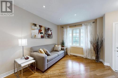 53 Shady Oaks Avenue, Markham (Cornell), ON - Indoor Photo Showing Living Room