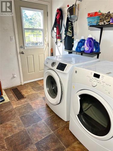 6063 King Street, Mindemoya, Manitoulin Island, ON - Indoor Photo Showing Laundry Room