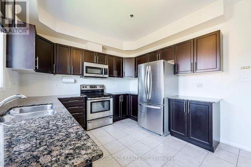 25D Hobson Avenue, Toronto (Victoria Village), ON - Indoor Photo Showing Kitchen With Double Sink