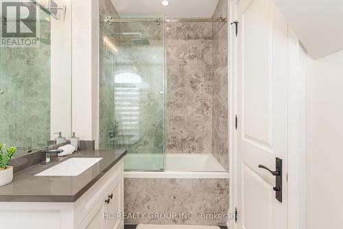 79 Denham Drive, Richmond Hill, ON - Indoor Photo Showing Bathroom