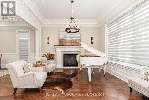 79 Denham Drive, Richmond Hill, ON - Indoor Photo Showing Living Room With Fireplace