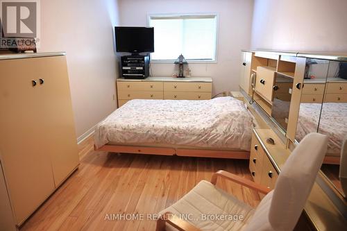 5241 Cinnamon Road, Mississauga, ON - Indoor Photo Showing Bedroom