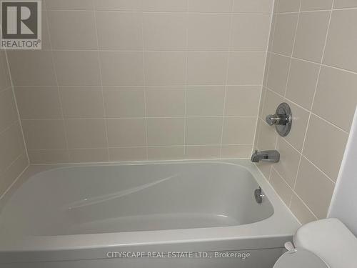 507 - 2433 Dufferin Street W, Toronto (Briar Hill-Belgravia), ON - Indoor Photo Showing Bathroom