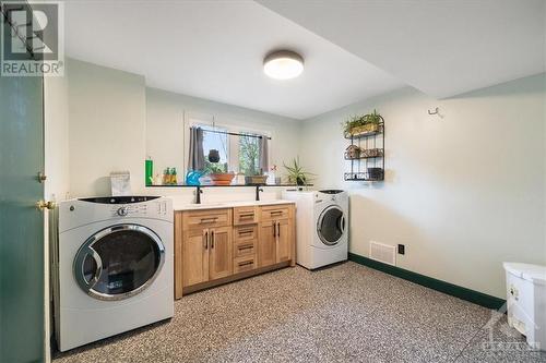 2376 Ogilvie Road, Ottawa, ON - Indoor Photo Showing Laundry Room