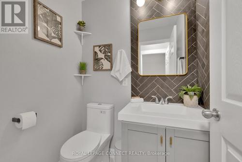 24 Wuthering Heights Road, Toronto (Rouge), ON - Indoor Photo Showing Bathroom