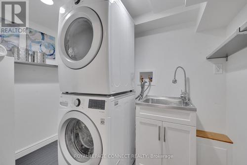 24 Wuthering Heights Road, Toronto (Rouge), ON - Indoor Photo Showing Laundry Room