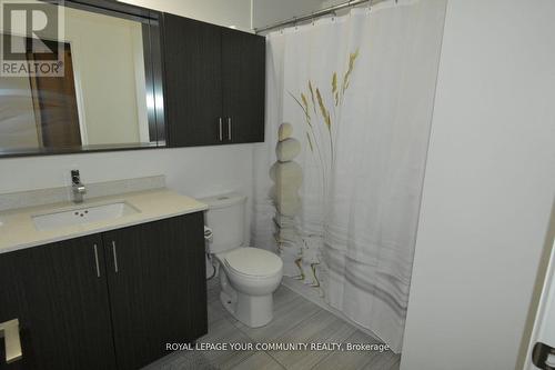 Ph 3 - 3600 Highway 7, Vaughan, ON - Indoor Photo Showing Bathroom