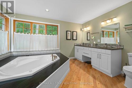 11 Aneva Court, Kawartha Lakes, ON - Indoor Photo Showing Bathroom