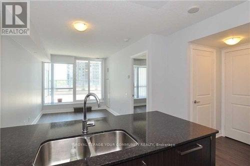 511 - 5168 Yonge Street, Toronto, ON - Indoor Photo Showing Kitchen With Double Sink