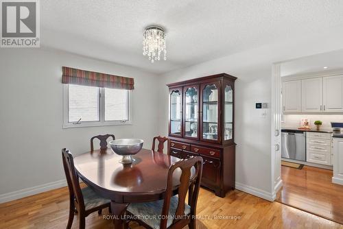 114 Devins Drive, Aurora (Aurora Heights), ON - Indoor Photo Showing Dining Room