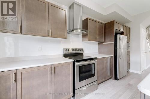 128 Sonoma Lane, Hamilton (Winona), ON - Indoor Photo Showing Kitchen