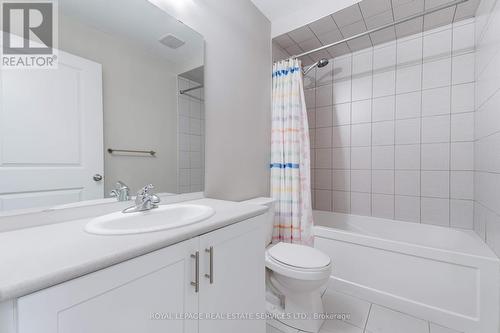 128 Sonoma Lane, Hamilton, ON - Indoor Photo Showing Bathroom