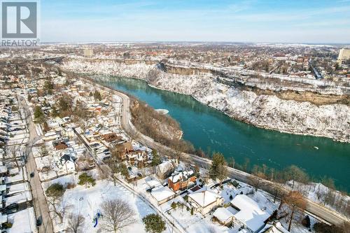 5233 Palmer Avenue, Niagara Falls, ON - Outdoor With Body Of Water With View