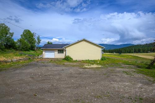 3575 Canyon Road, Spallumcheen, BC - Outdoor