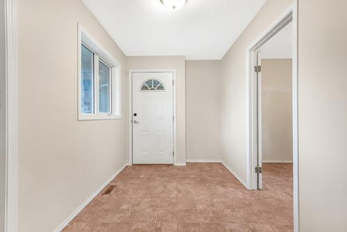 3575 Canyon Road, Spallumcheen, BC - Indoor Photo Showing Other Room