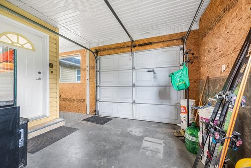 3575 Canyon Road, Spallumcheen, BC - Indoor Photo Showing Garage