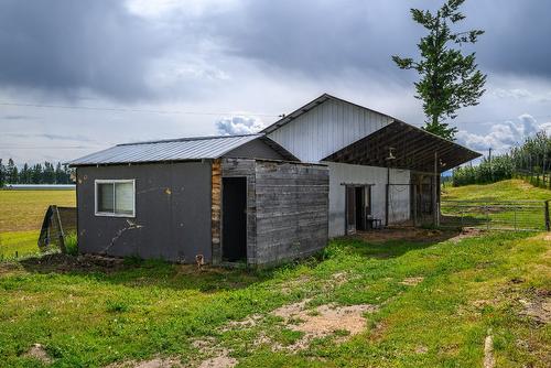 3575 Canyon Road, Spallumcheen, BC - Outdoor