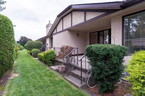 28-2200 Gordon Drive, Kelowna, BC - Outdoor