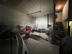 Garage - 