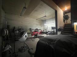 Garage - 