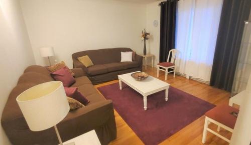 Living room - 1780 Rue Maurice-Gauvin, Laval (Chomedey), QC - Indoor Photo Showing Living Room