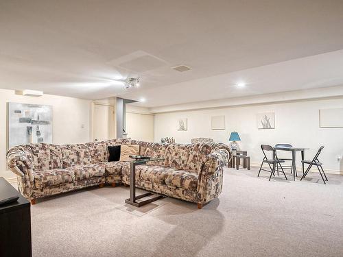 Salle familiale - 356B Ch. Du Richelieu, Saint-Basile-Le-Grand, QC - Indoor Photo Showing Living Room