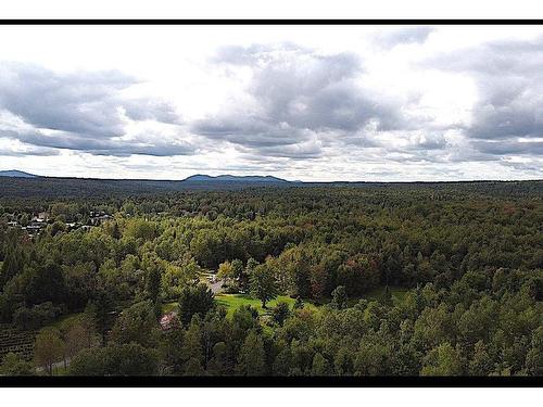 View - Ch. Du Roy, Saint-Étienne-De-Bolton, QC 