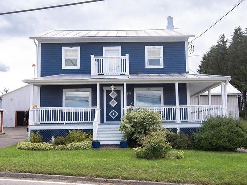 FaÃ§ade - 288 Rue Principale E., Sainte-Hélène-De-Kamouraska, QC - Outdoor With Deck Patio Veranda