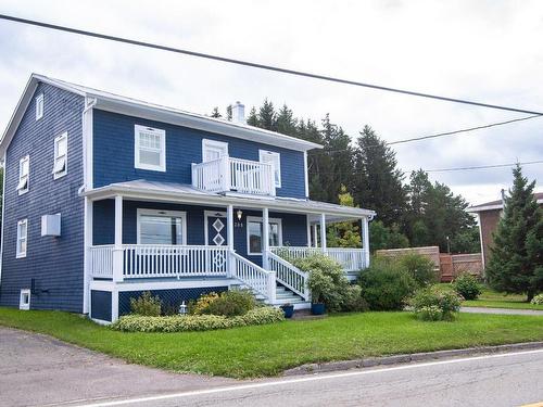 FaÃ§ade - 288 Rue Principale E., Sainte-Hélène-De-Kamouraska, QC - Outdoor With Deck Patio Veranda