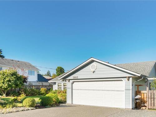 5993 Sealand Dr, Nanaimo, BC 