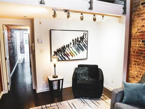 103-1315 Waddington Alley, Victoria, BC - Indoor