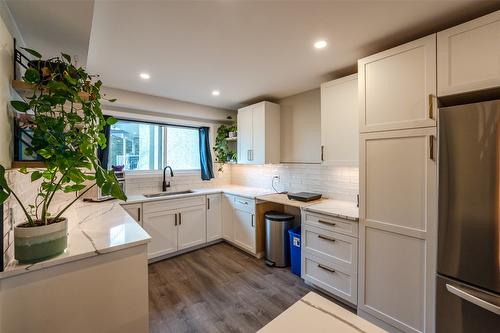 57 Greenwood Drive, Penticton, BC - Indoor Photo Showing Kitchen With Upgraded Kitchen